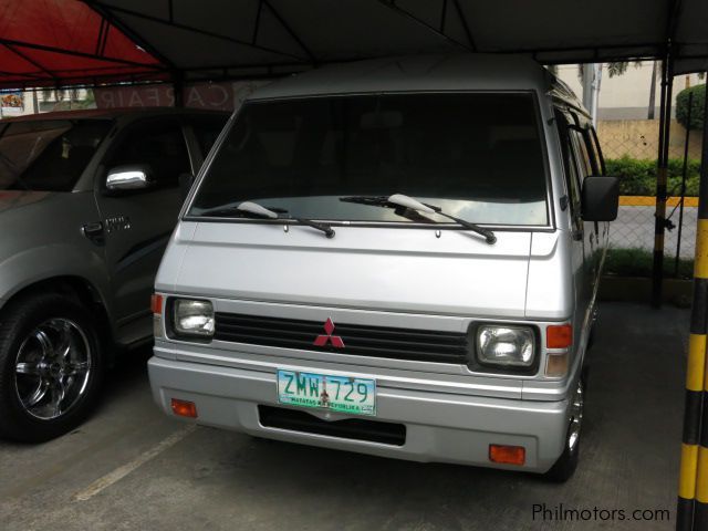 Mitsubishi L300 Versa Van in Philippines
