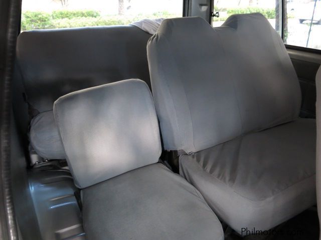 Mitsubishi L300 Versa Van in Philippines