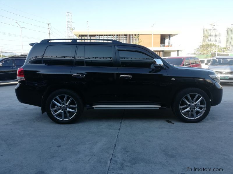 Toyota Land Cruiser in Philippines