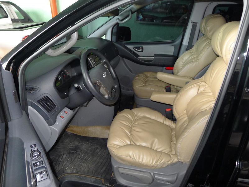 Hyundai Grand Starex CVX in Philippines