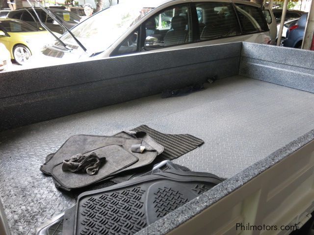 Hyundai H100 Dropside in Philippines