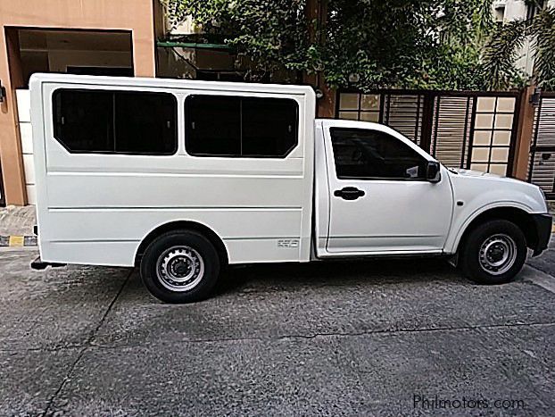 Isuzu Ipv in Philippines