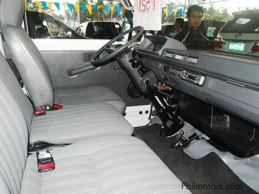 Mitsubishi L300 FB in Philippines