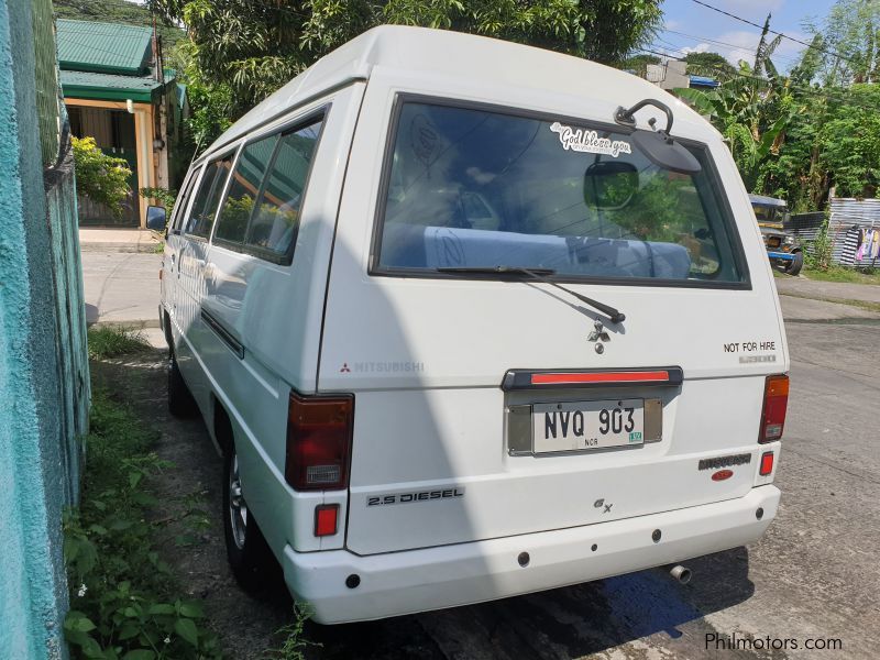 Mitsubishi L300 Versa Van in Philippines