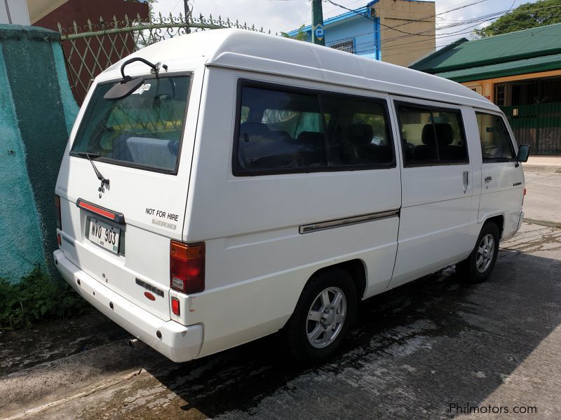 Mitsubishi L300 Versa Van in Philippines