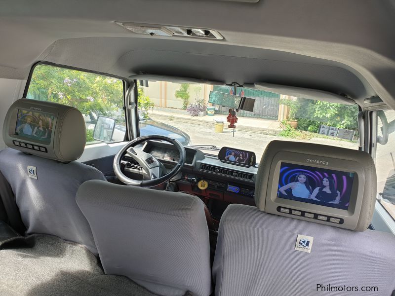 Mitsubishi L300 Versa Van in Philippines