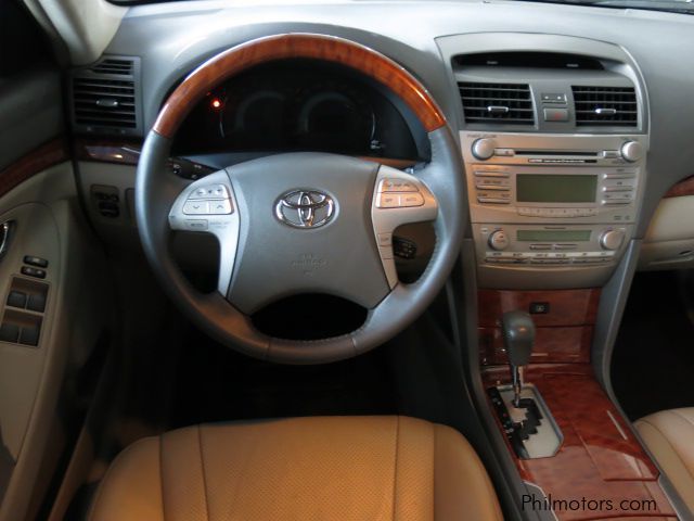 Toyota Camry V in Philippines
