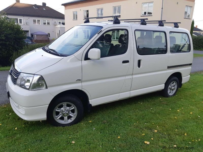 Toyota HiAce 17HP D 4 D 4WD in Philippines