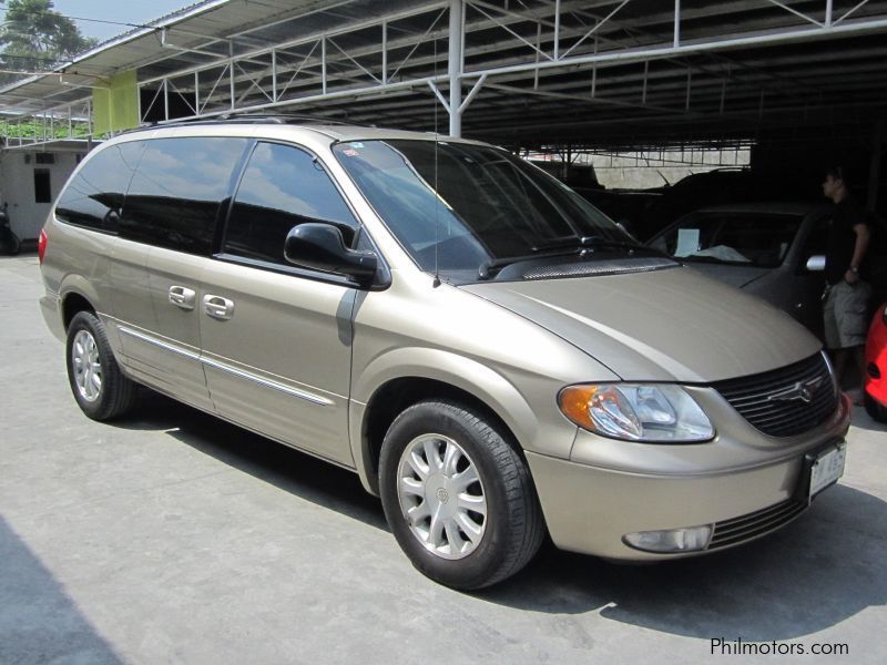 Chrysler Town and country in Philippines