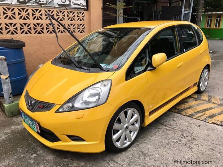 Detail interior Honda Jazz RS 2014 #salmiunitready | Instagram