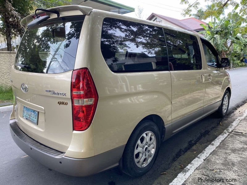 Hyundai Starex vgt gold in Philippines