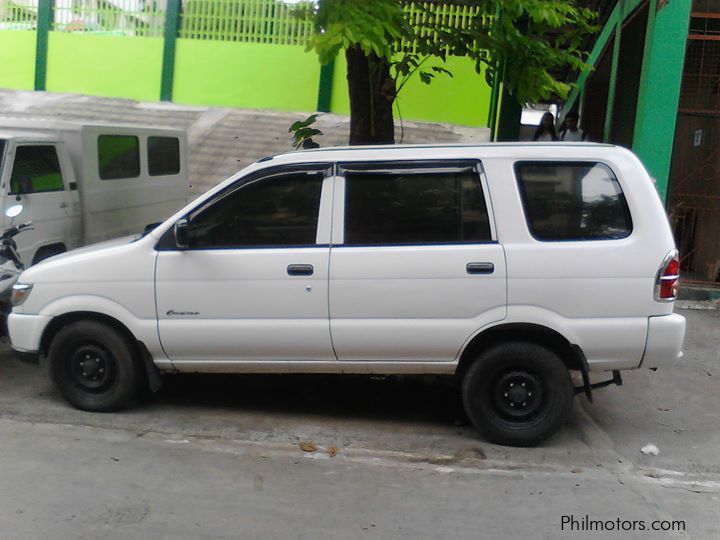 Isuzu Crosswind XL in Philippines