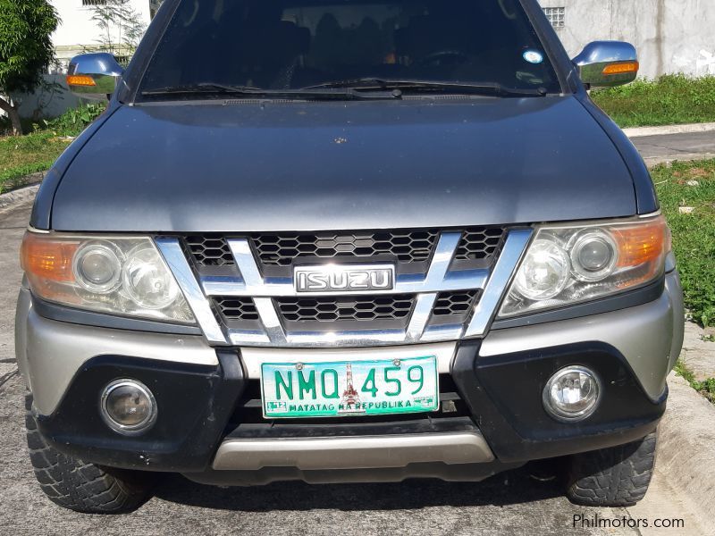 Isuzu Crosswind XUV in Philippines