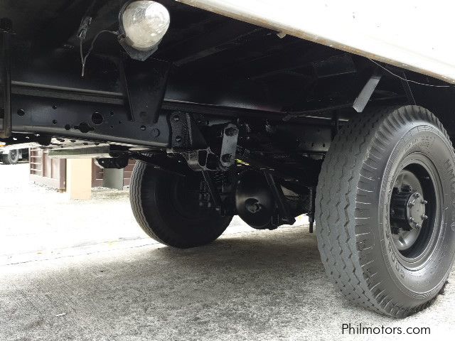 Isuzu Elf in Philippines