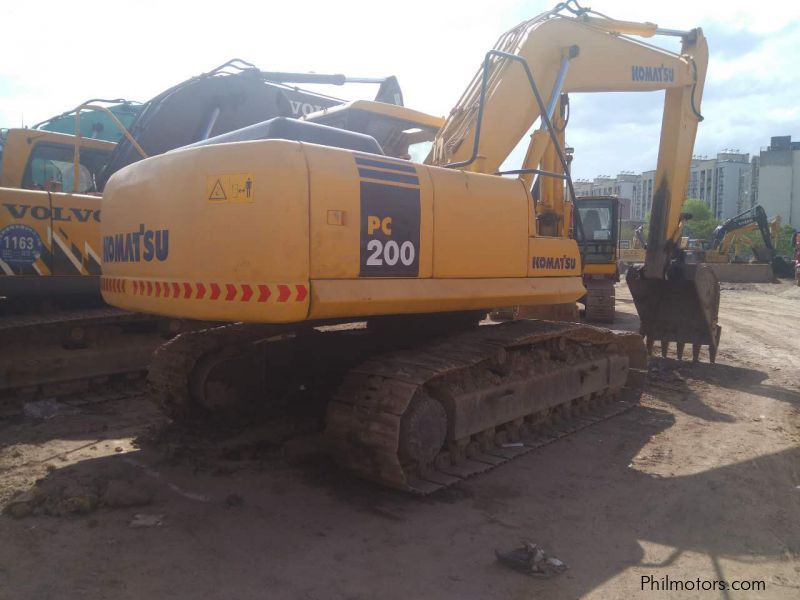 KOMATSU PC200-7 in Philippines