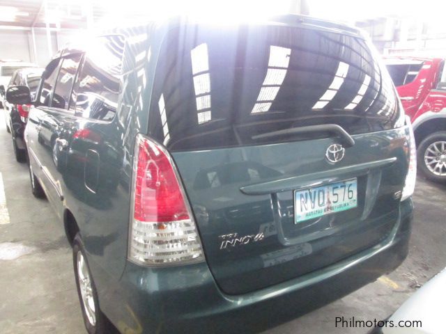Toyota INnova E in Philippines