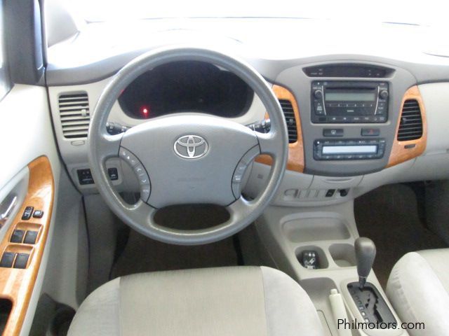 2010 Toyota Innova G Car Photos Automatic Transmissions