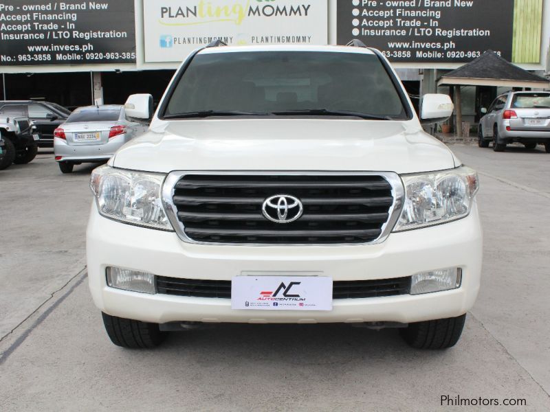 Toyota Land Cruiser 200 in Philippines