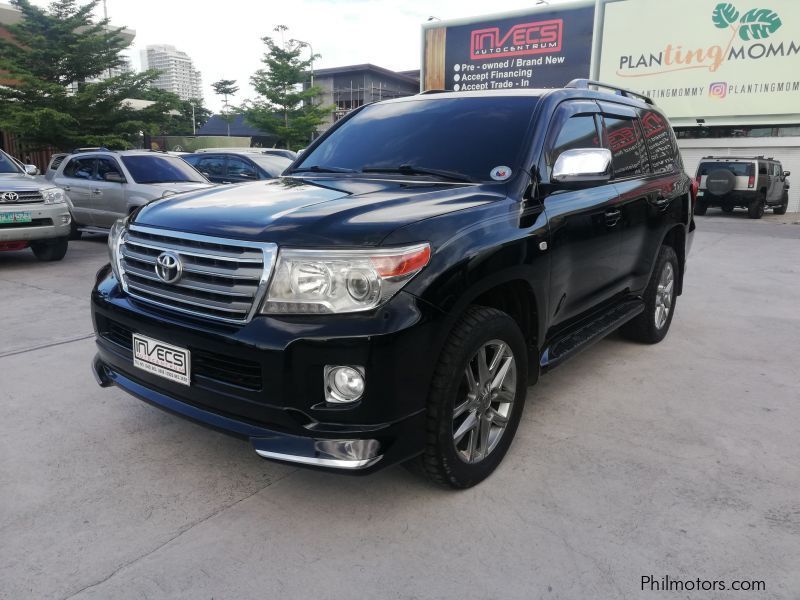 Toyota Land Cruiser 200 in Philippines