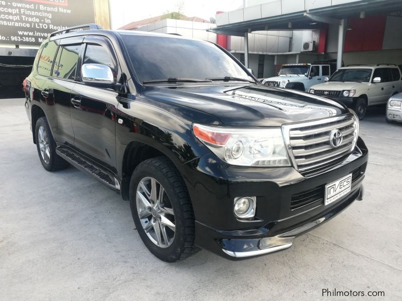 Toyota Land Cruiser 200 in Philippines