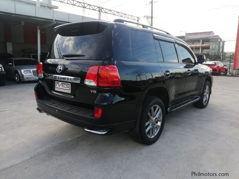 Toyota Land Cruiser 200 in Philippines