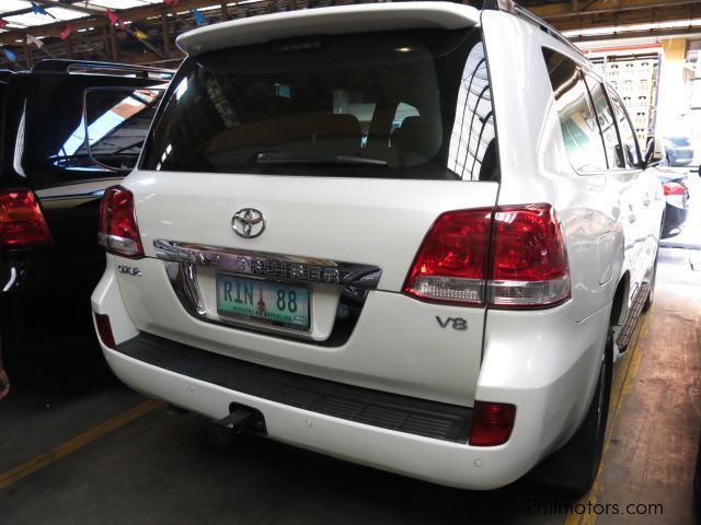 Toyota Land Cruiser GXR in Philippines