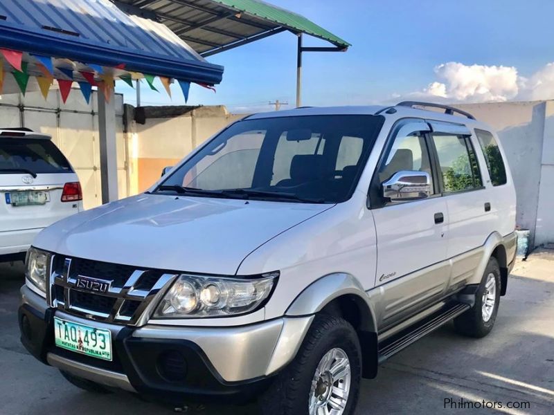 Isuzu Crosswind XUV 2011 in Philippines