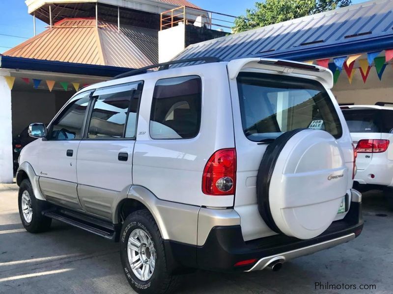 Isuzu Crosswind XUV 2011 in Philippines