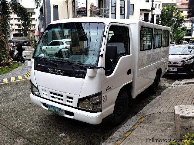 Isuzu Elf in Philippines