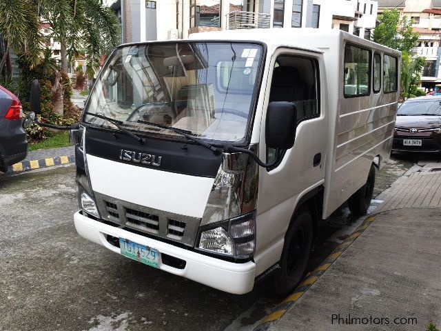 Isuzu NHR in Philippines