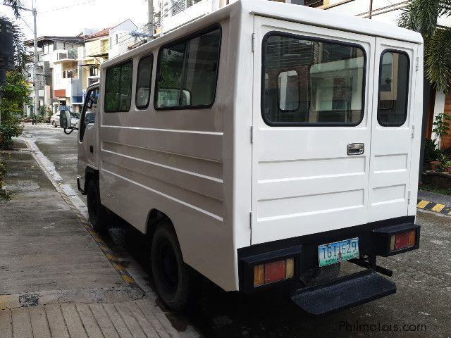 Isuzu NHR in Philippines