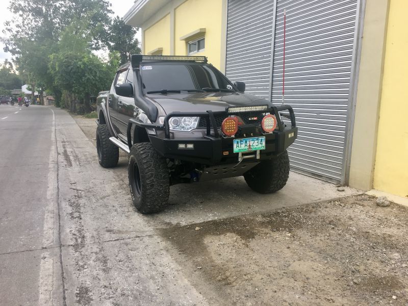 Mitsubishi Mitsubishi strada in Philippines