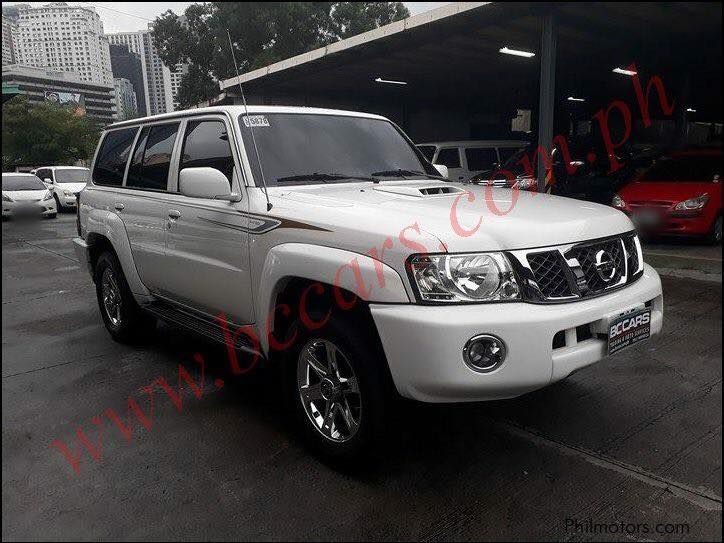 Nissan nissan patrol super safari in Philippines