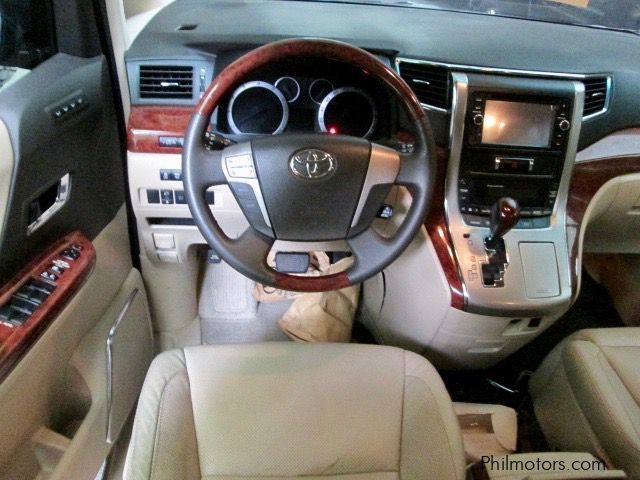 Toyota Alphard V6 in Philippines