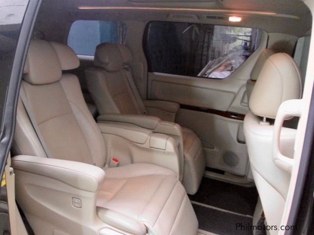 Toyota Alphard V6 in Philippines