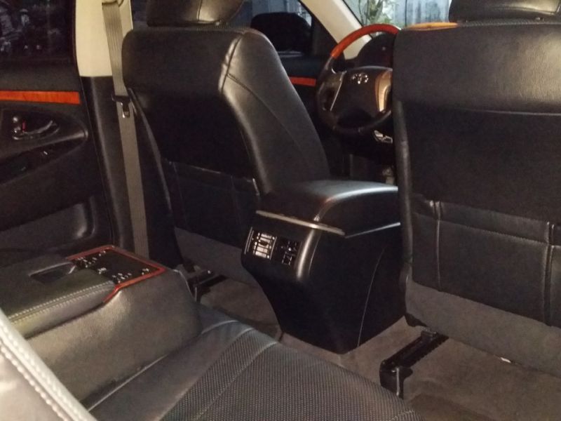 Toyota Camry 3.5Q in Philippines