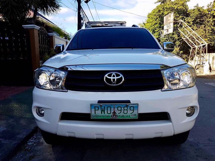 Toyota Fortuner G 2.5 Diesel Automatic in Philippines