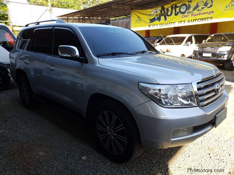 Toyota Land Cruiser VX LC200 in Philippines