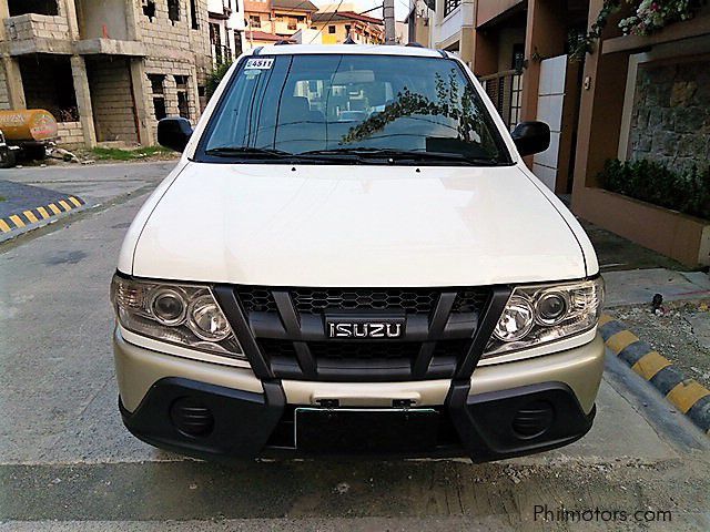 Isuzu Crosswind in Philippines