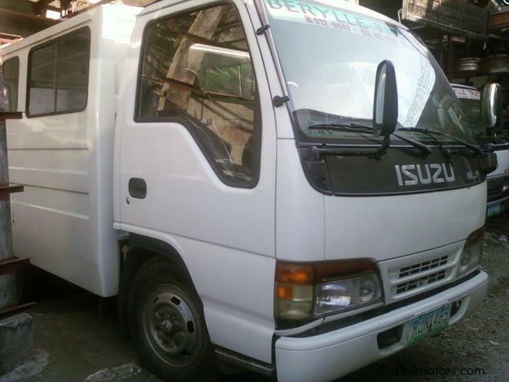 Isuzu Elf in Philippines