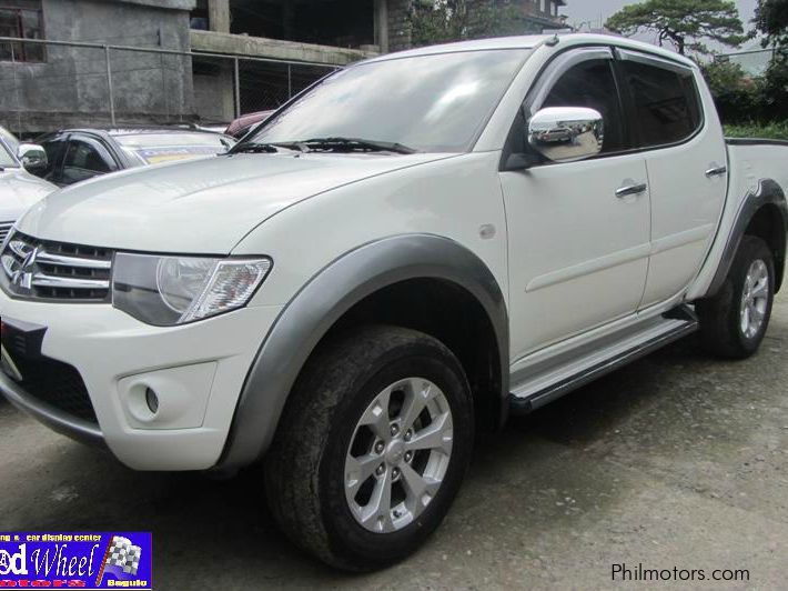 Mitsubishi Strada Pick up  in Philippines