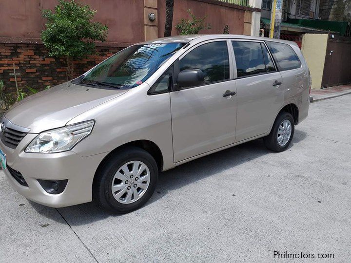 Used Toyota Innova E | 2012 Innova E for sale | Quezon City Toyota ...