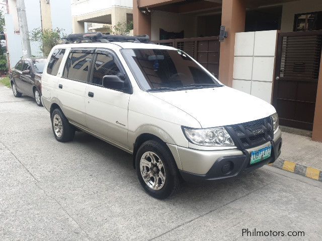 Isuzu Crosswind in Philippines