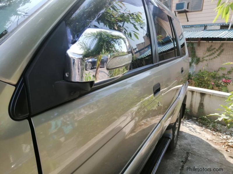 Isuzu Crosswind Sportivo X in Philippines