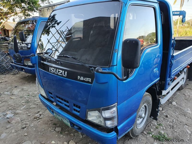 Isuzu Elf in Philippines