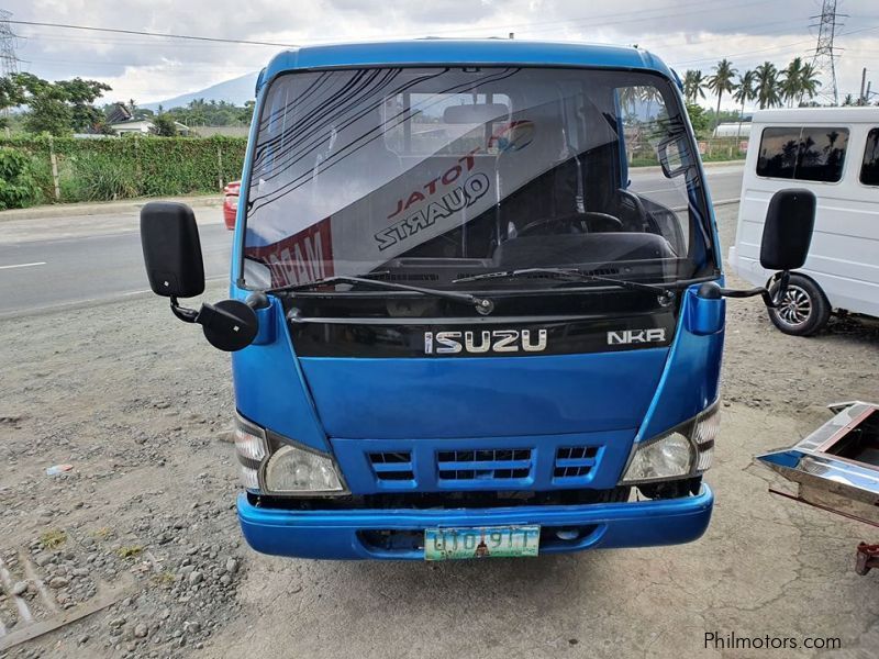 Isuzu Elf in Philippines