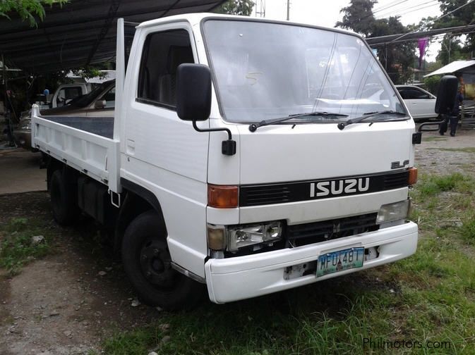 Isuzu Elf in Philippines