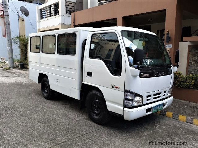 Isuzu Elf in Philippines