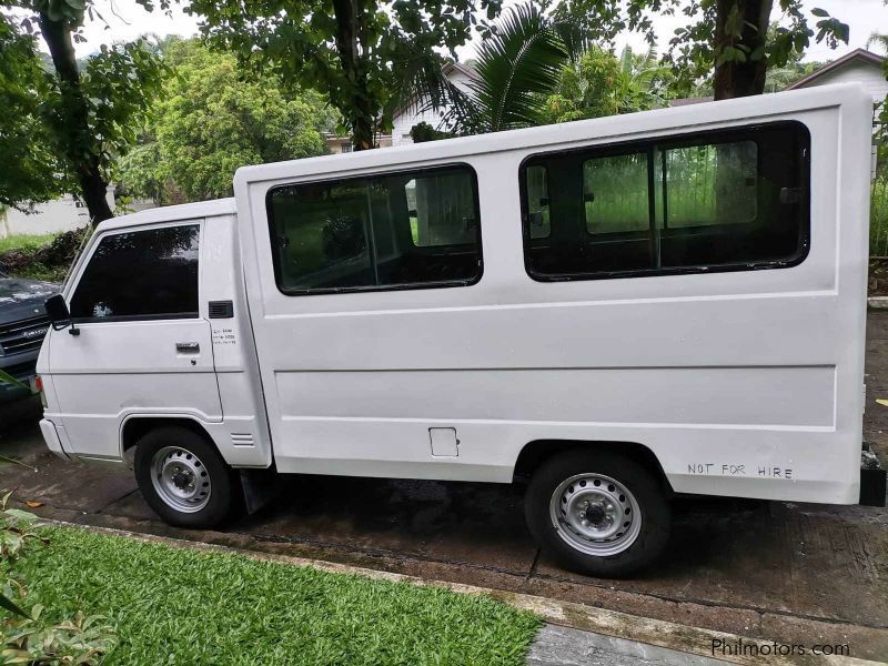 Mitsubishi L300 in Philippines