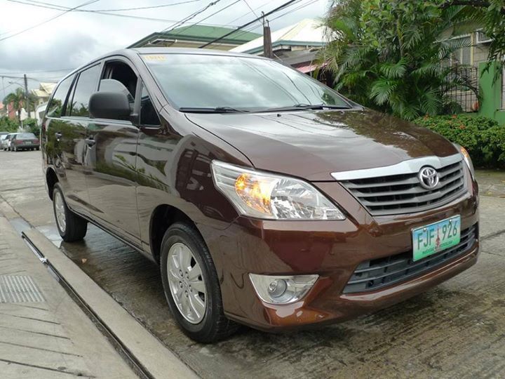 Toyota Innova E in Philippines